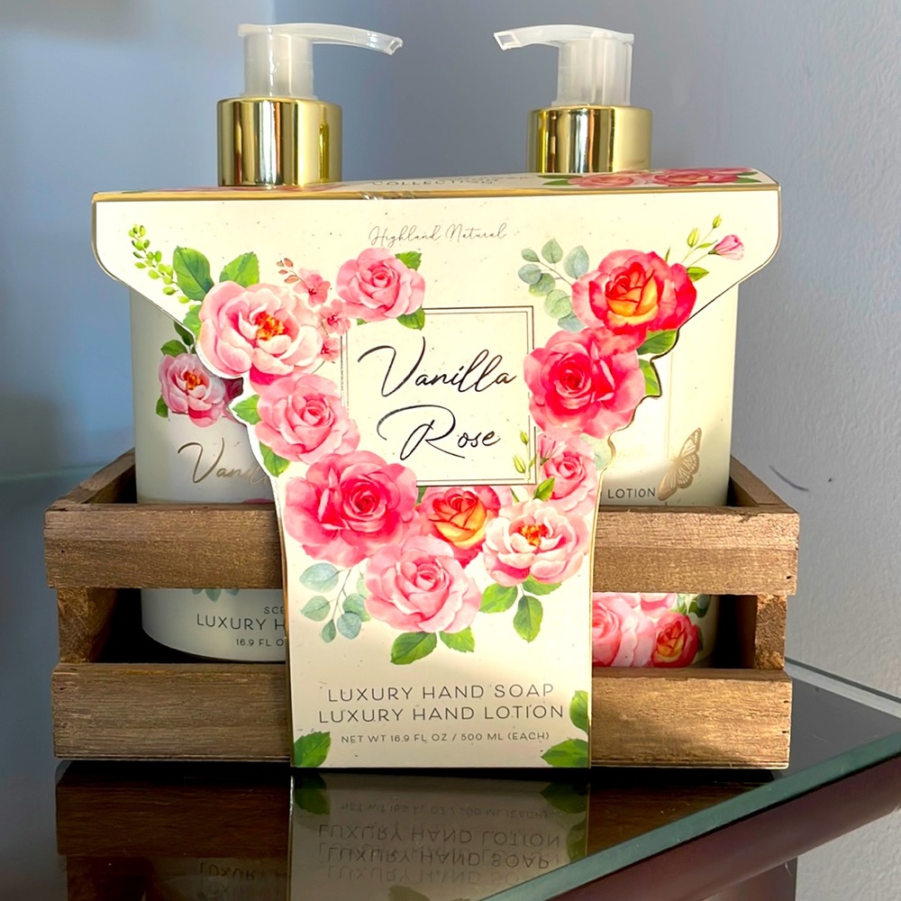 Highland natural luxury soap and lotion set with caddy.